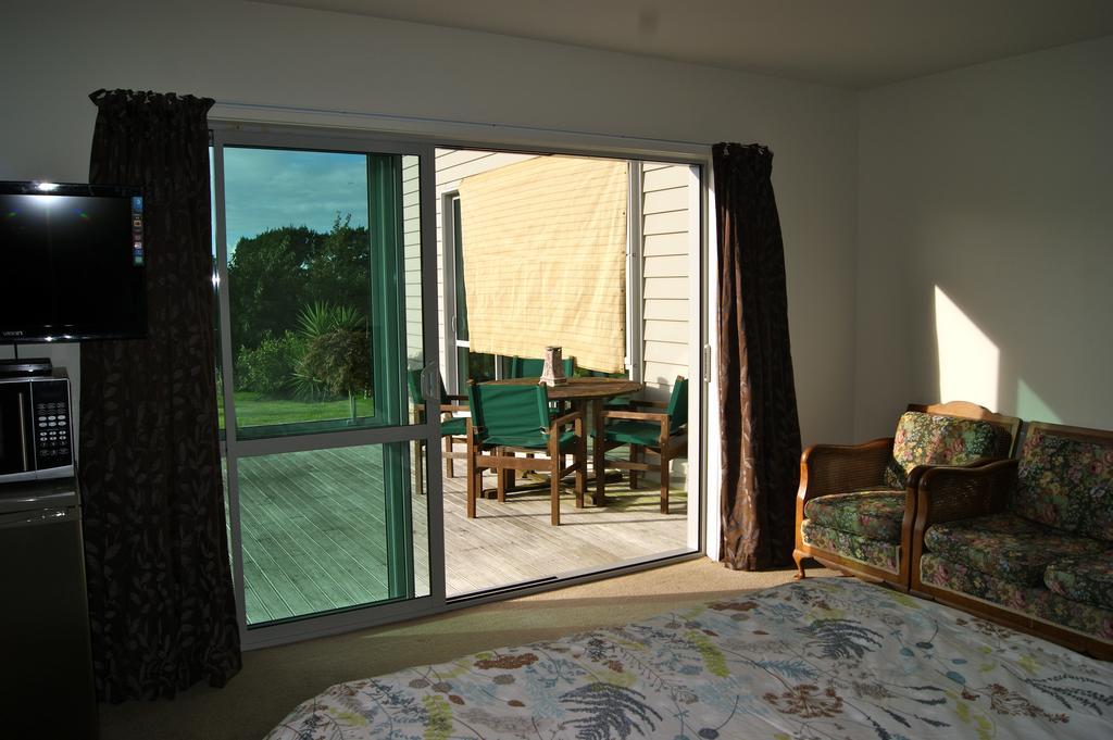 Waihi Beach Getaway-Studio, Ensuite & Private Deck المظهر الخارجي الصورة