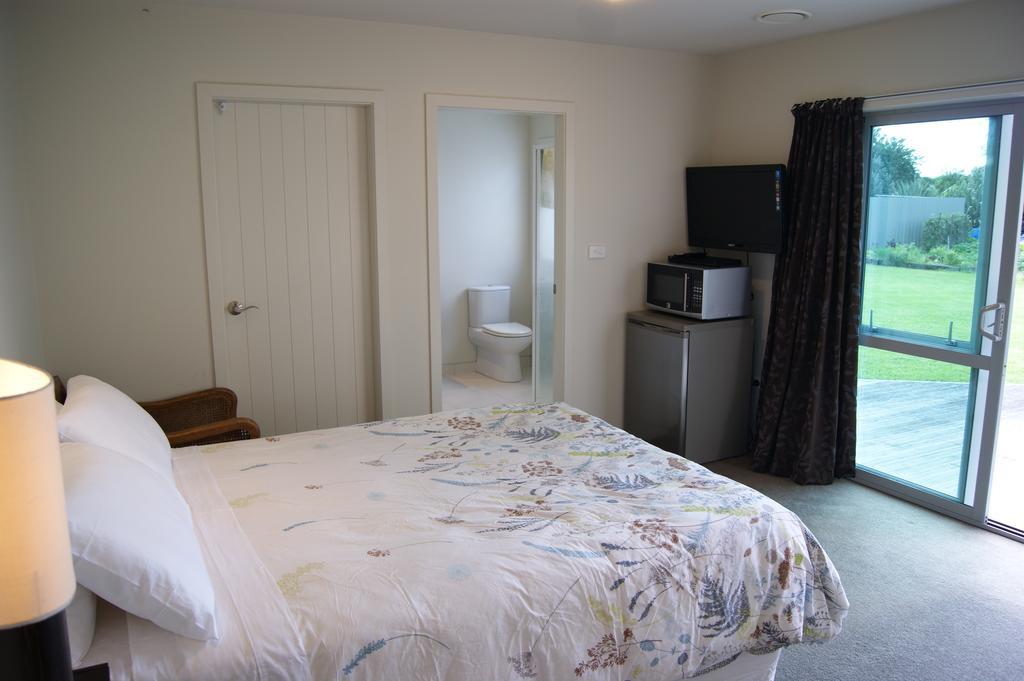 Waihi Beach Getaway-Studio, Ensuite & Private Deck المظهر الخارجي الصورة